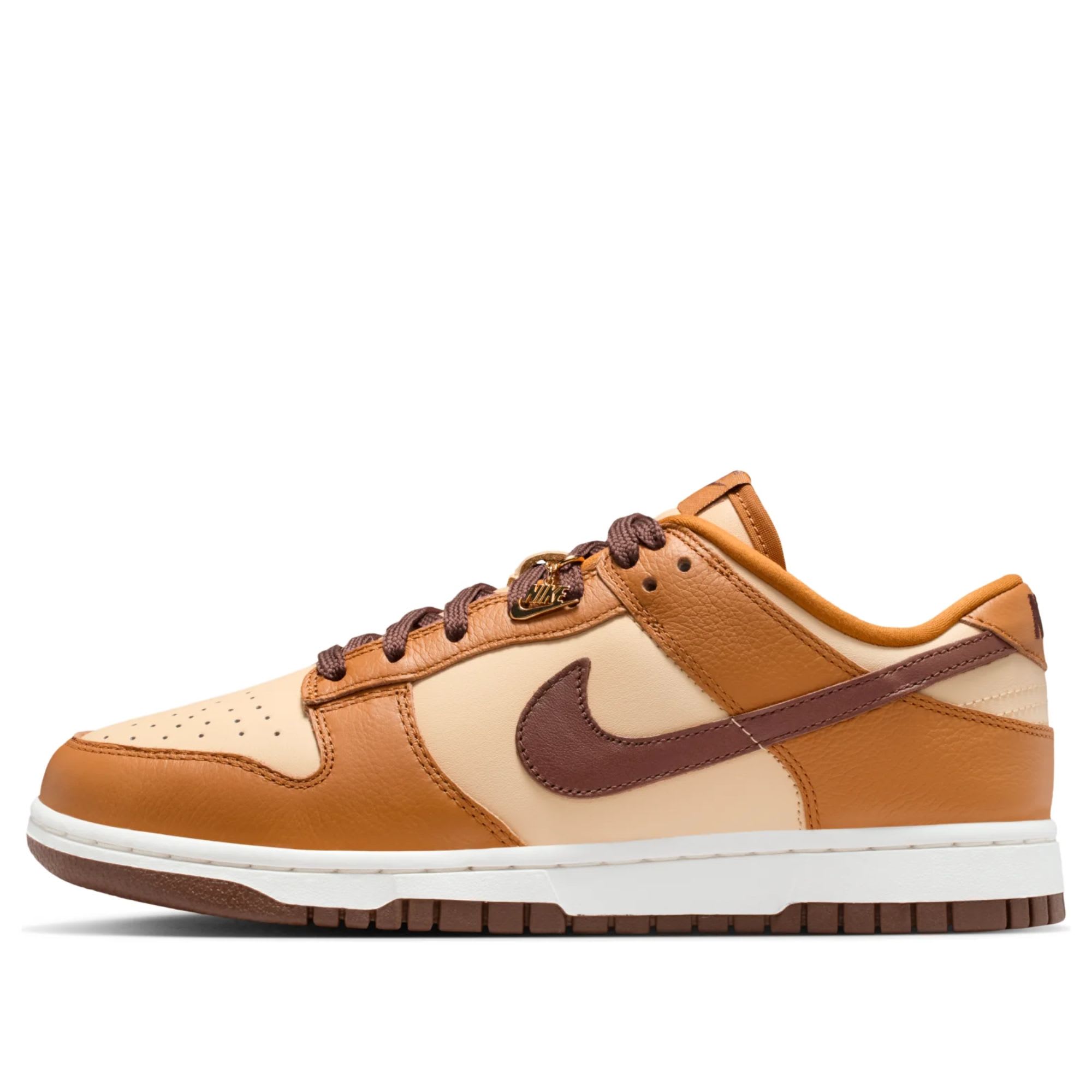 (WMNS) Nike Dunk Low SE 'Desert Ochre Cherry Charm'