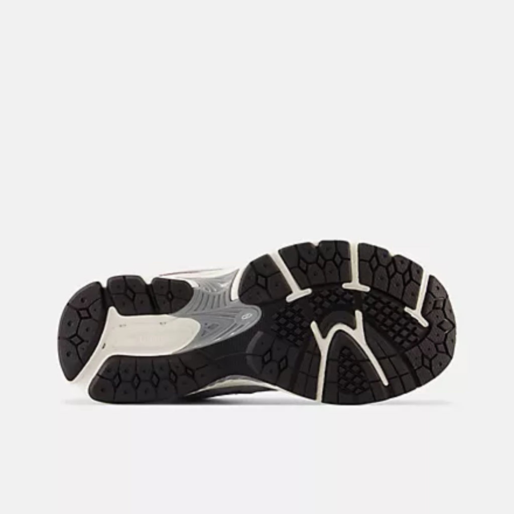 New Balance 2002R Steel (GS)
