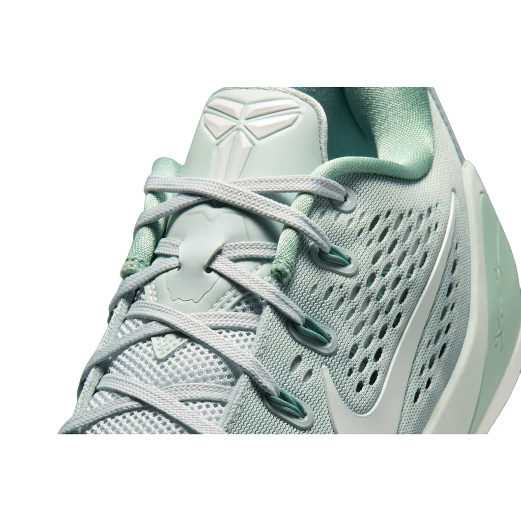 Nike Kobe 9 EM Low Protro Light Silver Steam