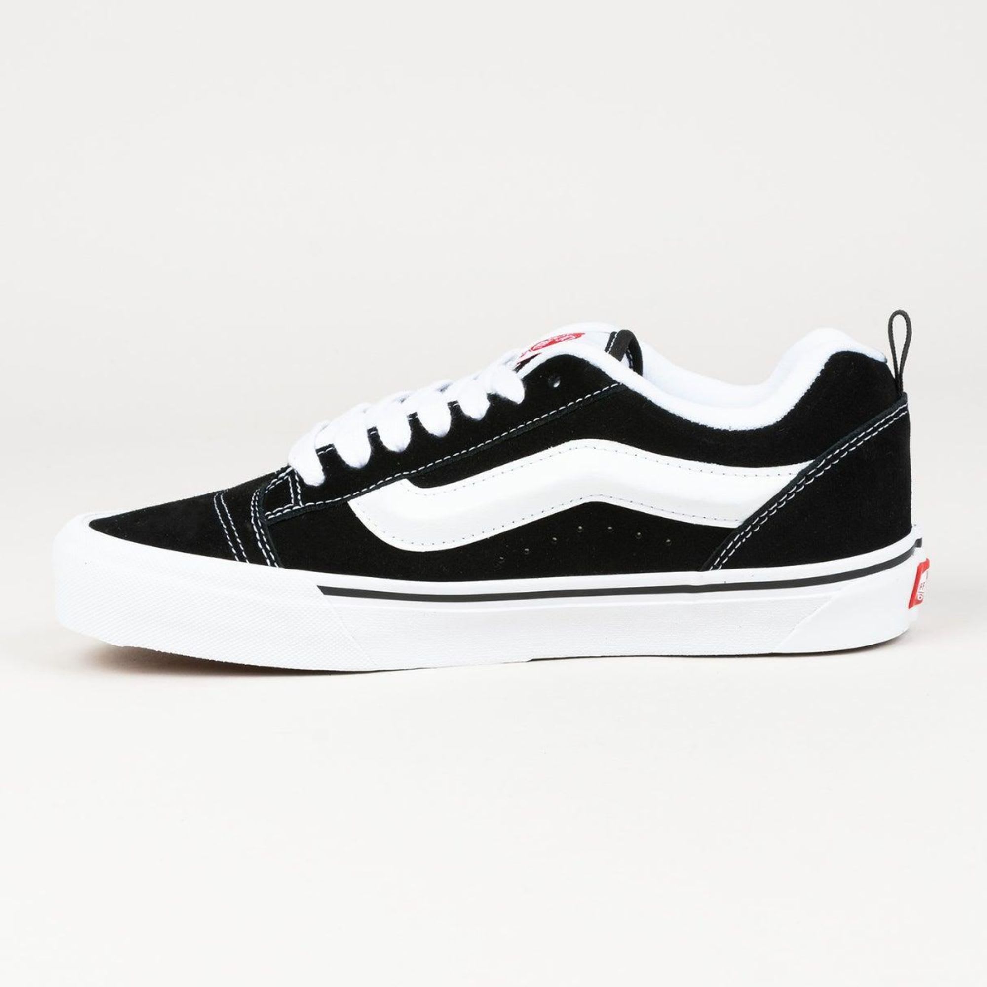 VANS KNU SKOOL
