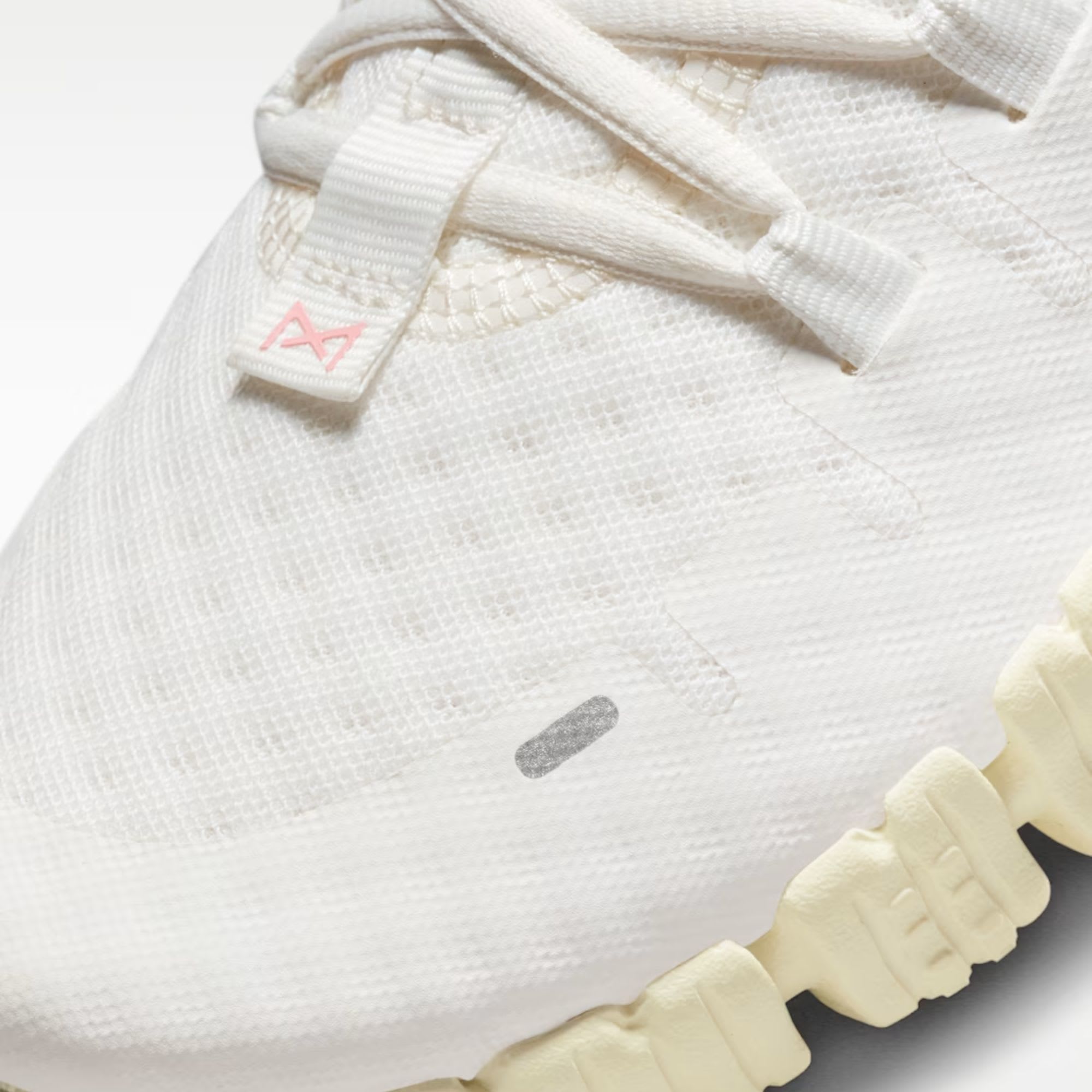 Nike Free Metcon 5 Sail Sanddrift (Women's)