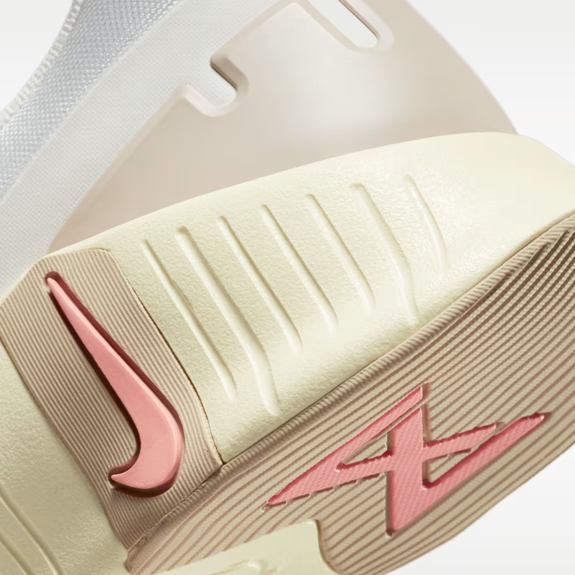 Nike Free Metcon 5 Sail Sanddrift (Women's)