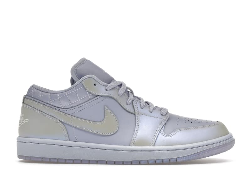 Jordan 1 Low SE Ghost Pearlized Quilt (Women's)
