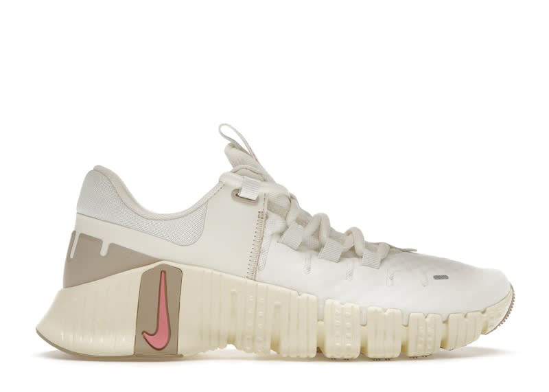 Nike Free Metcon 5 Sail Sanddrift (Women's)